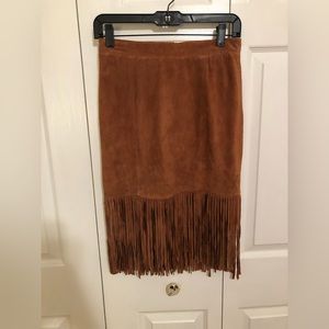 Brown leather midi fringe skirt by Neiman Marcus. Sz xs